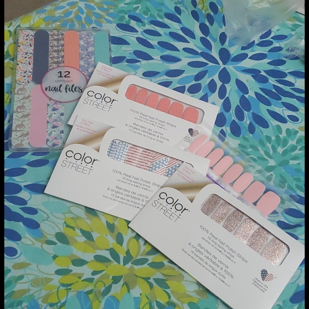 NWT COLOR STREET